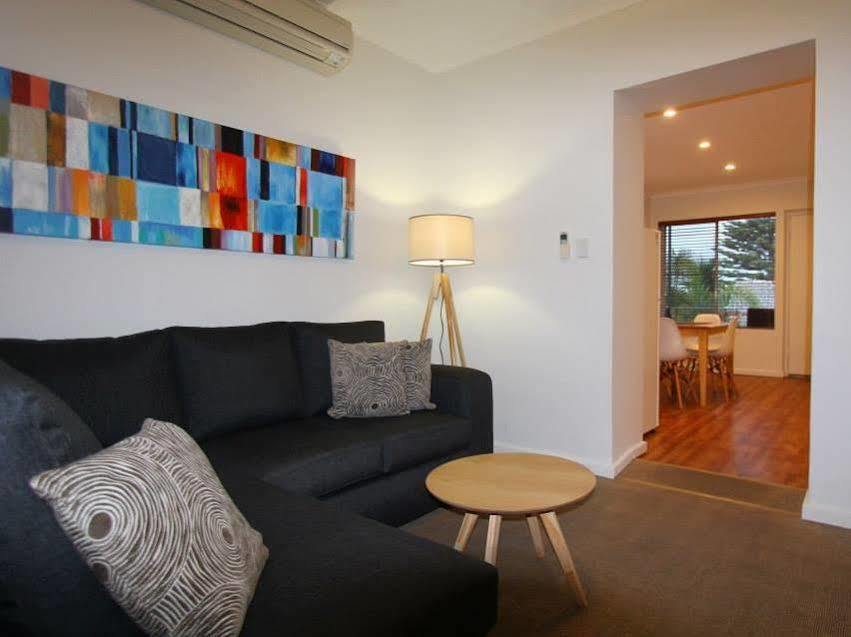 פורט לינקולן Bay 10 - Suites And Apartments מראה חיצוני תמונה